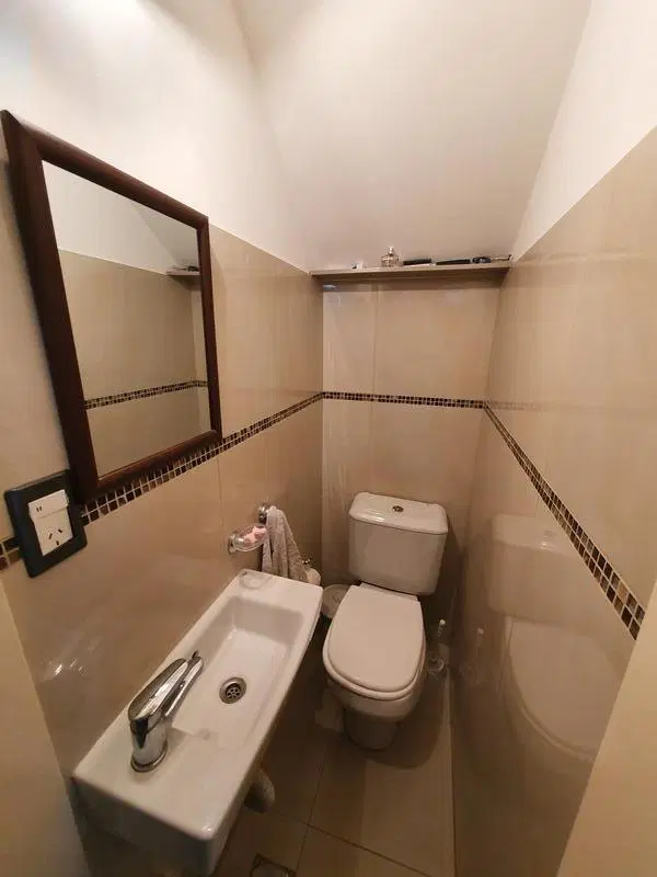 4 Ambientes con cochera y patio 5