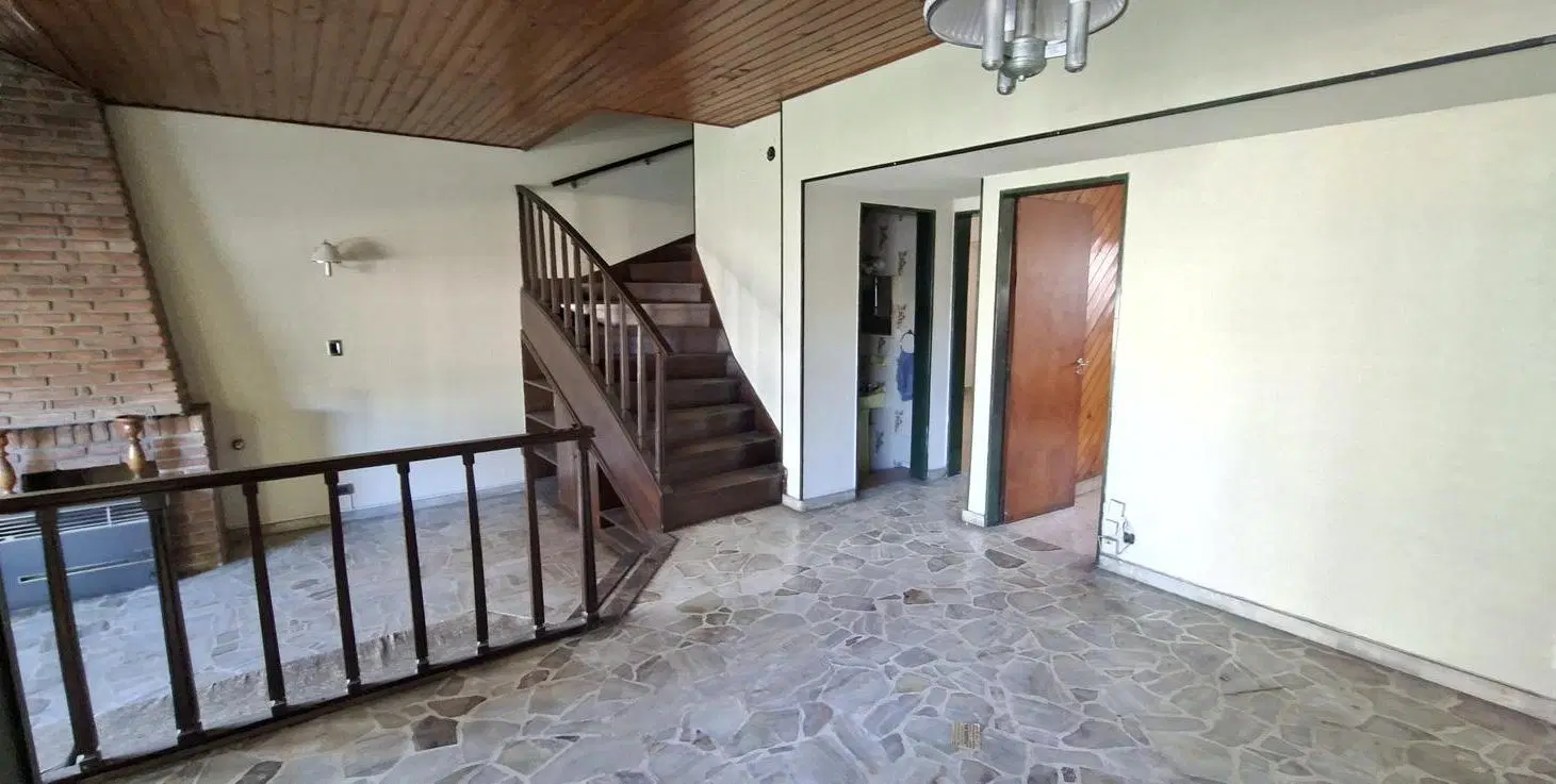 Amplia y funcional casa de 4 ambientes en Florida - En Venta 2