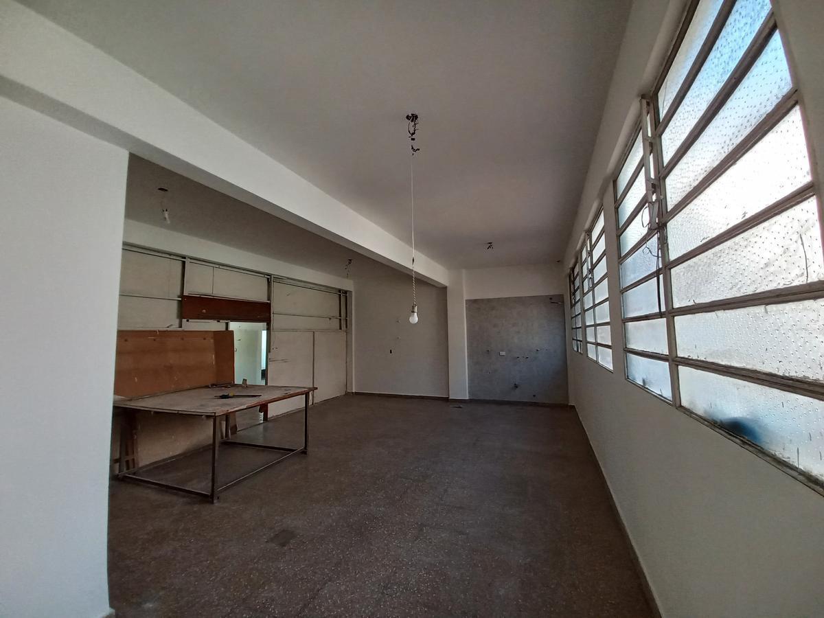 Foto de Local a pasos de Av Mitre y General Paz, imagen 5