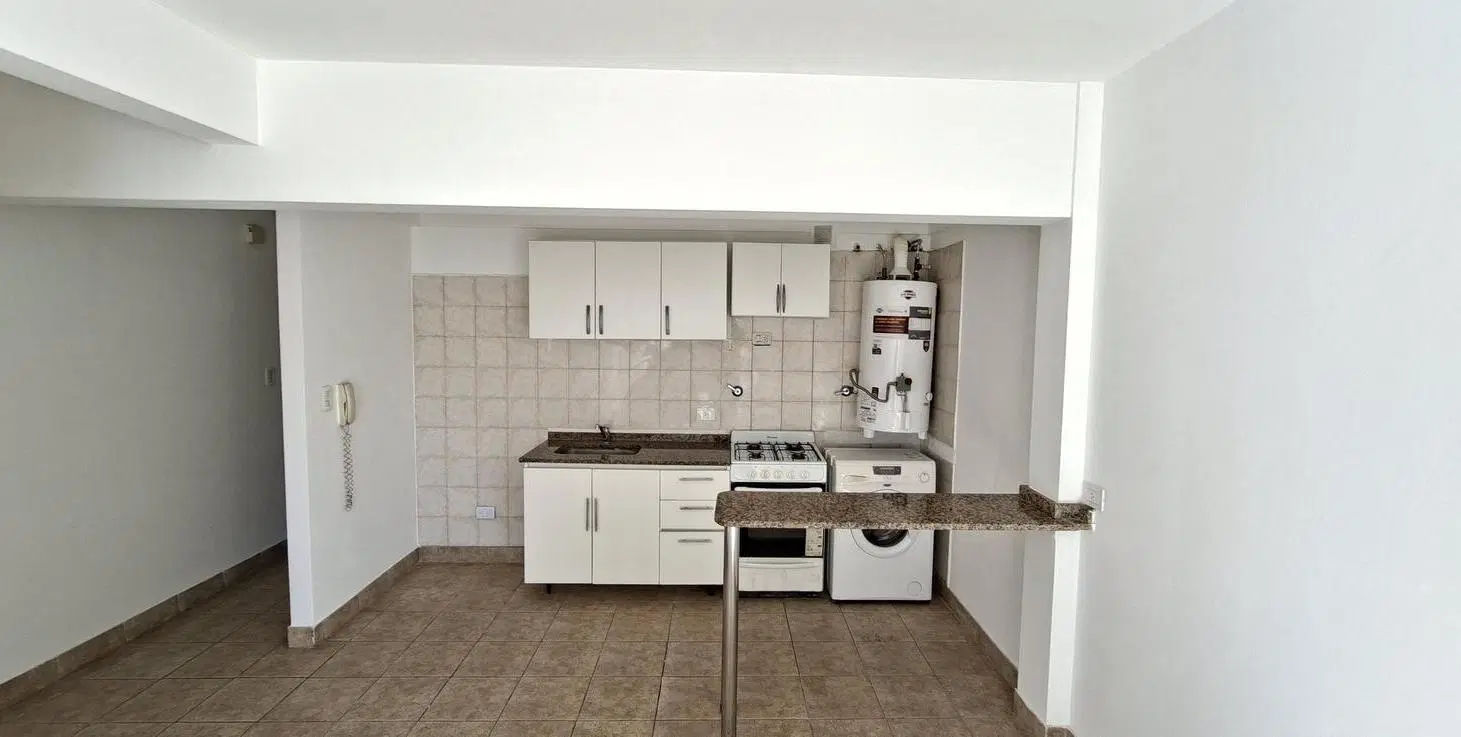 Departamento de 3 ambientes en Florida con cochera - En alquiler 4