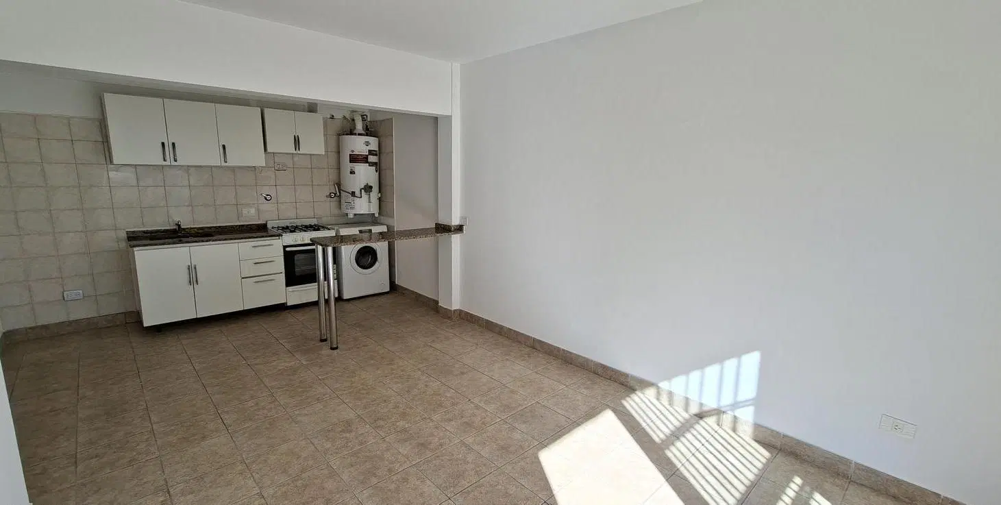 Departamento de 3 ambientes en Florida con cochera - En alquiler 5