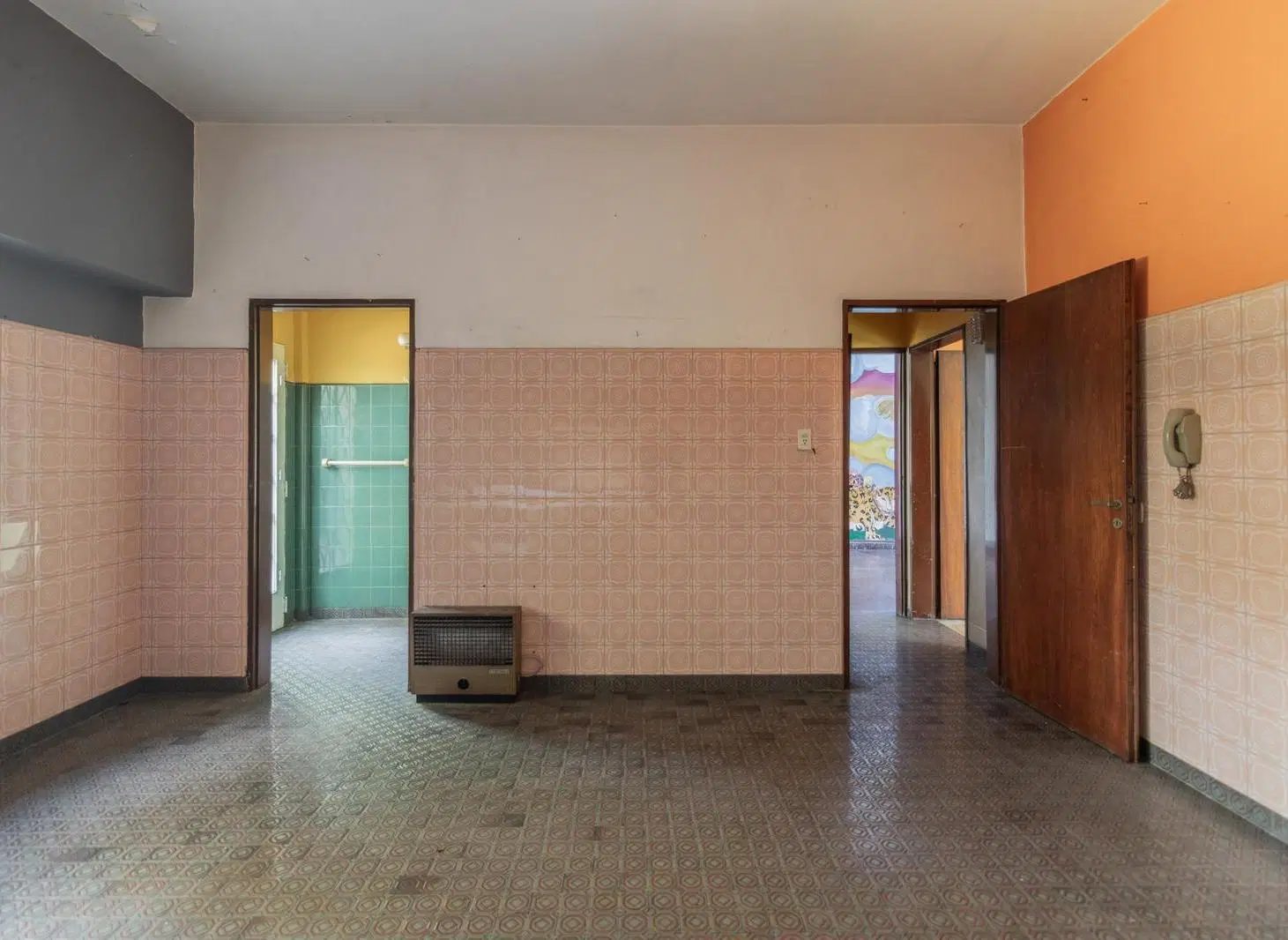 Hermosa casa sobre lote de 10.48X 30.45 con amplio jardín- En Venta 2