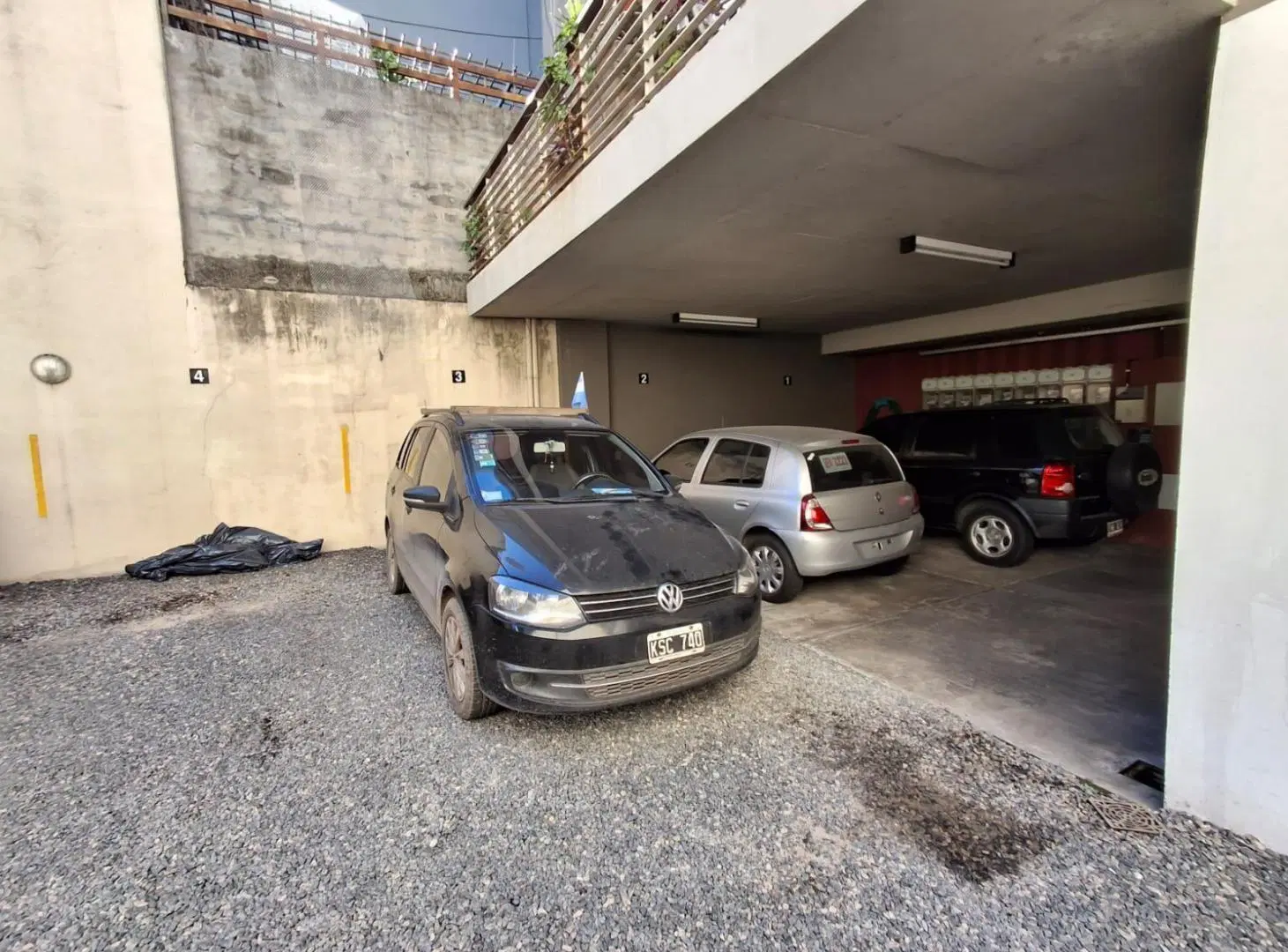 Hermoso Monoambiente con cochera y vista abierta 8