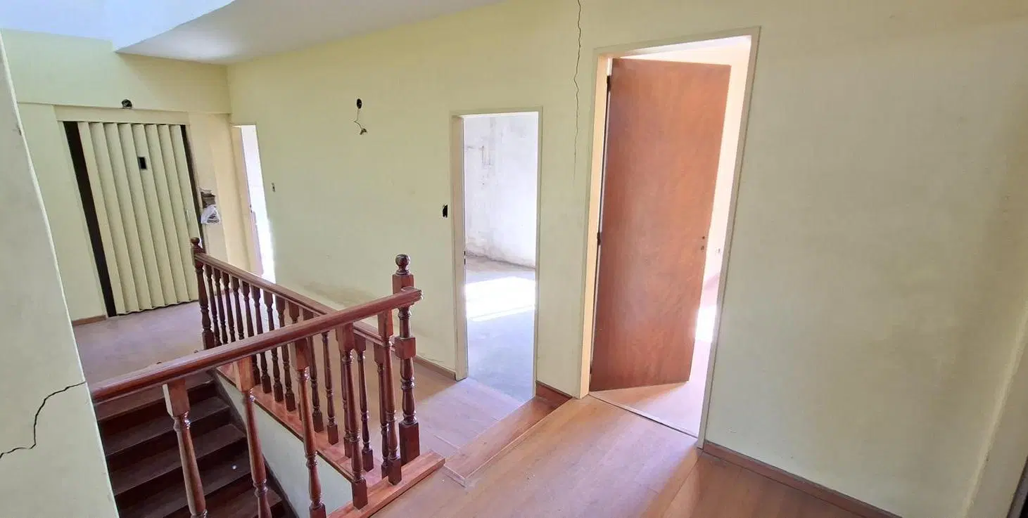 Importante Casa en Florida de 6 ambientes a reciclar!!!- En Venta 5