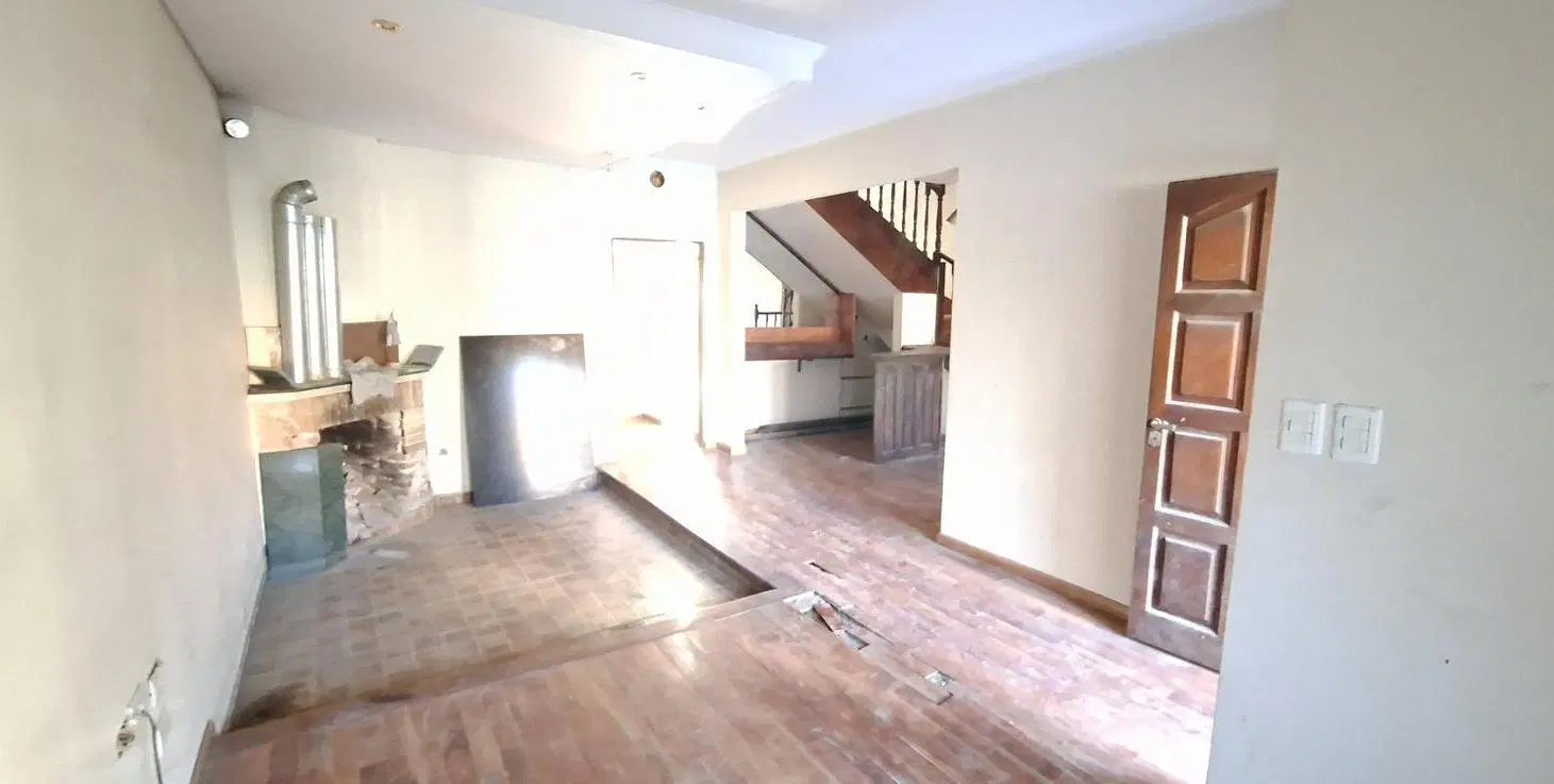 Importante Casa en Florida de 6 ambientes a reciclar!!!- En Venta 2