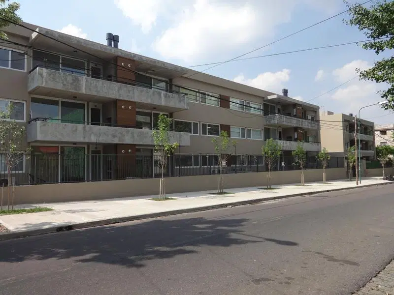 2 Ambienres en edificio Doux, muy luminoso, balcon con parrilla y amenities 1