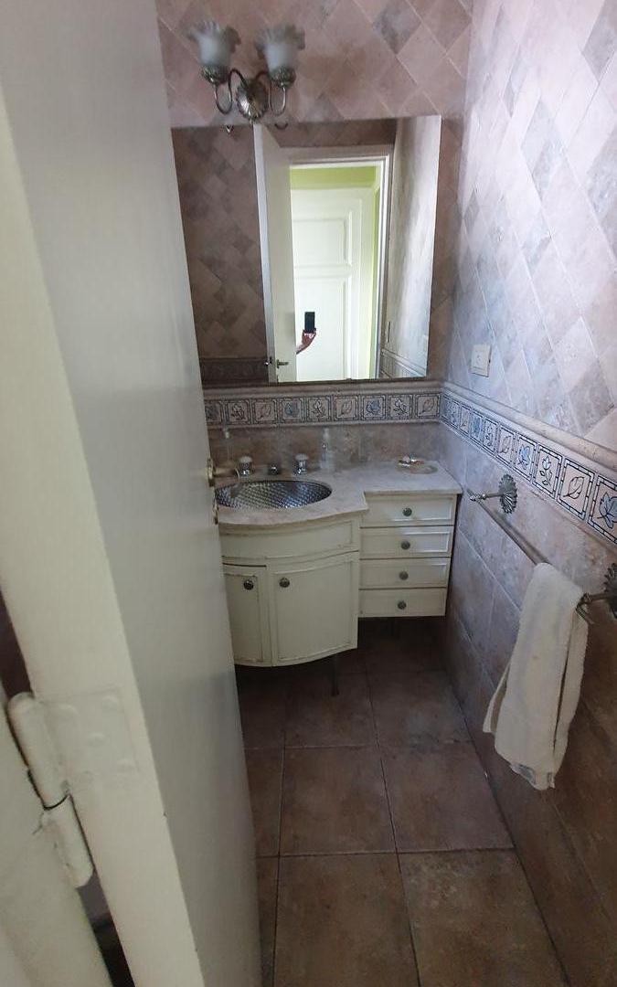 Foto de Casa en excelente ubicación , para oficinas, de 4 ambientes- En Alquiler!!!, imagen 4