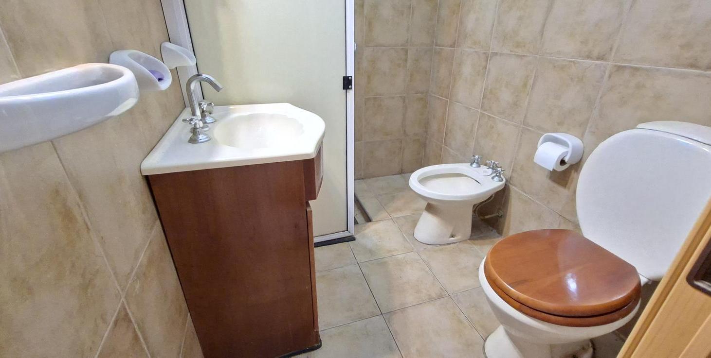 Foto de PH de 3 ambientes a reciclar, muy buena ubicación, en Villa Martelli, imagen 4
