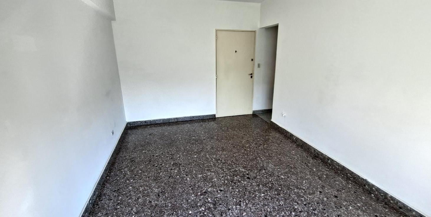 Foto de Departamento dos ambientes con balcón- En Alquiler, imagen 3