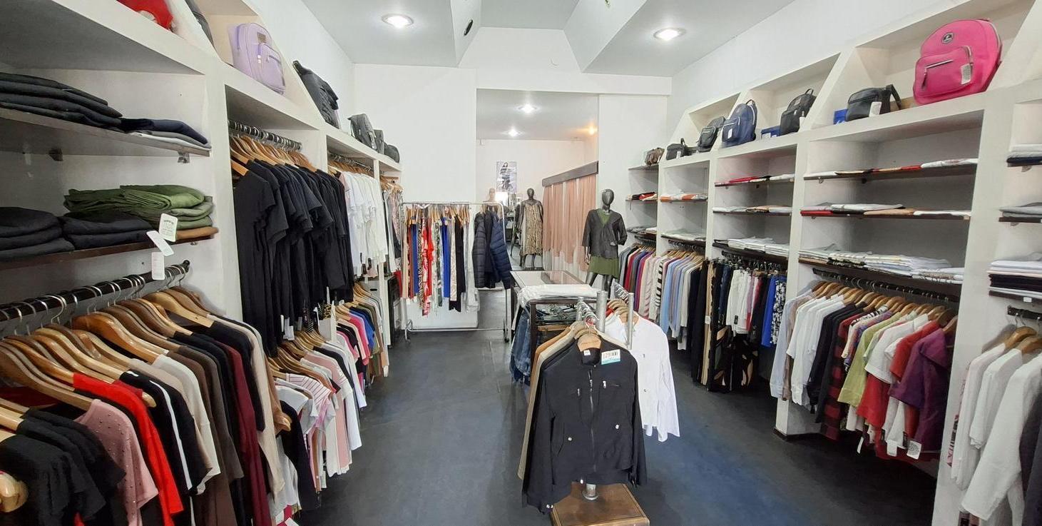 Foto de Hermoso Local en Munro-Este - En Pleno centro comercial!!!!, imagen 2