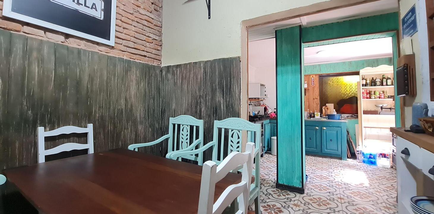 Foto de Casa sobre lote de 10x40 con gran jardín con piscina - En venta, imagen 3