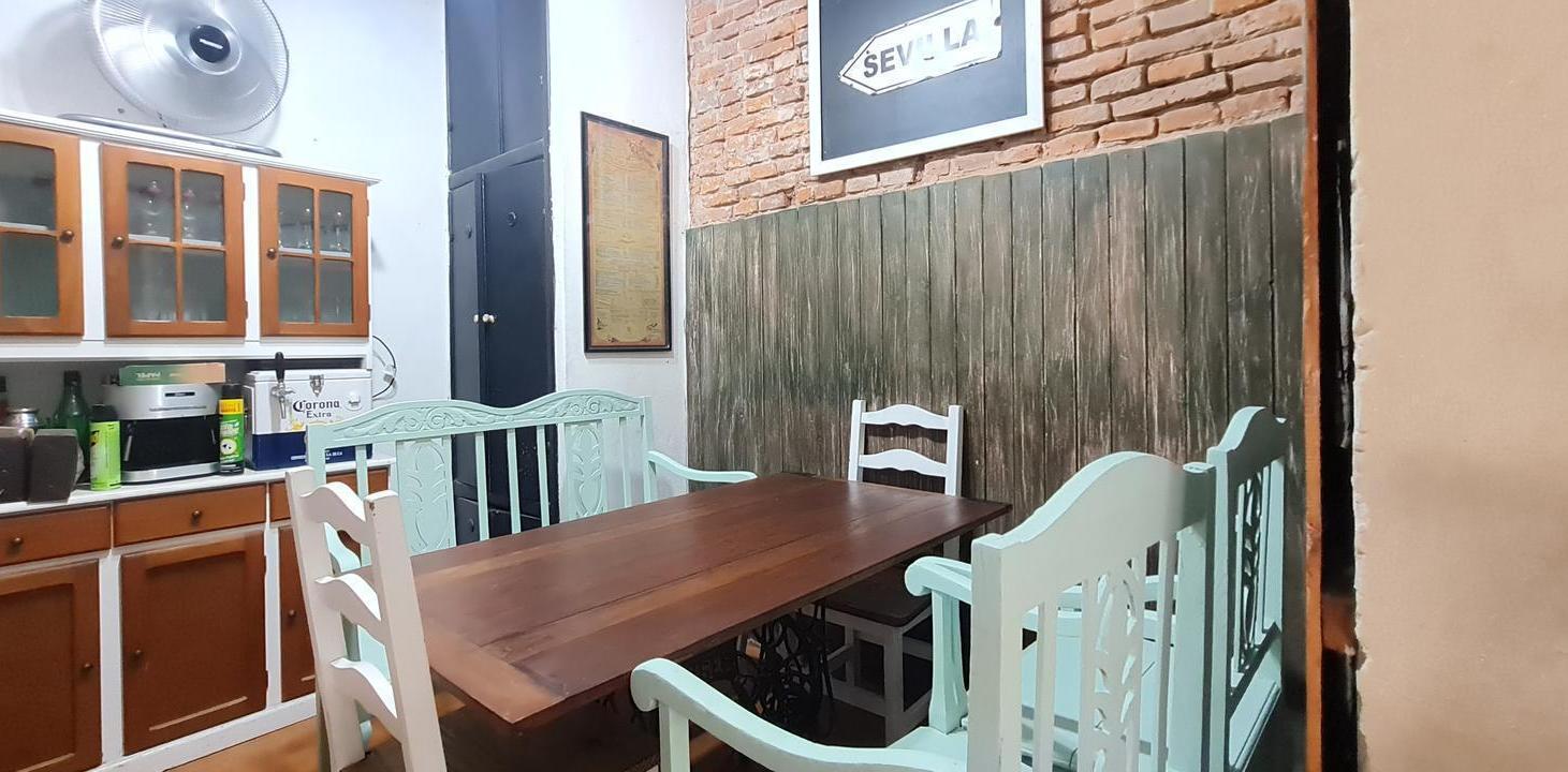 Foto de Casa sobre lote de 10x40 con gran jardín con piscina - En venta, imagen 2