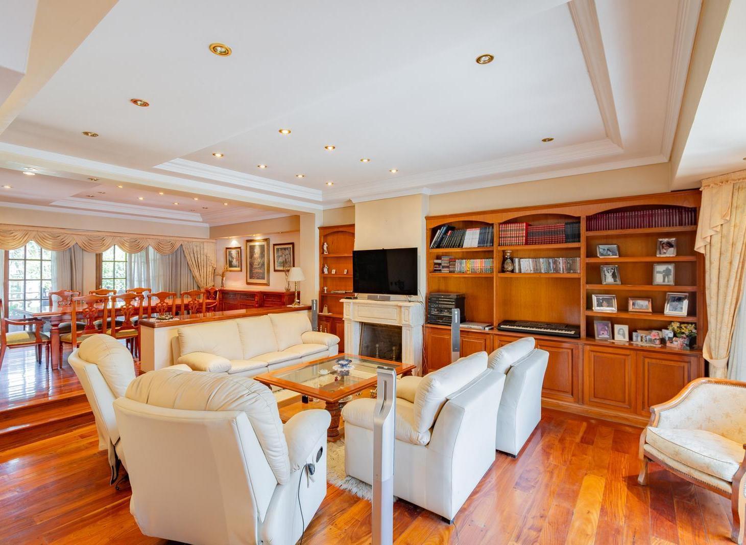 Foto de Excelente chalet con hermoso jardin - Toma menor valor, imagen 5