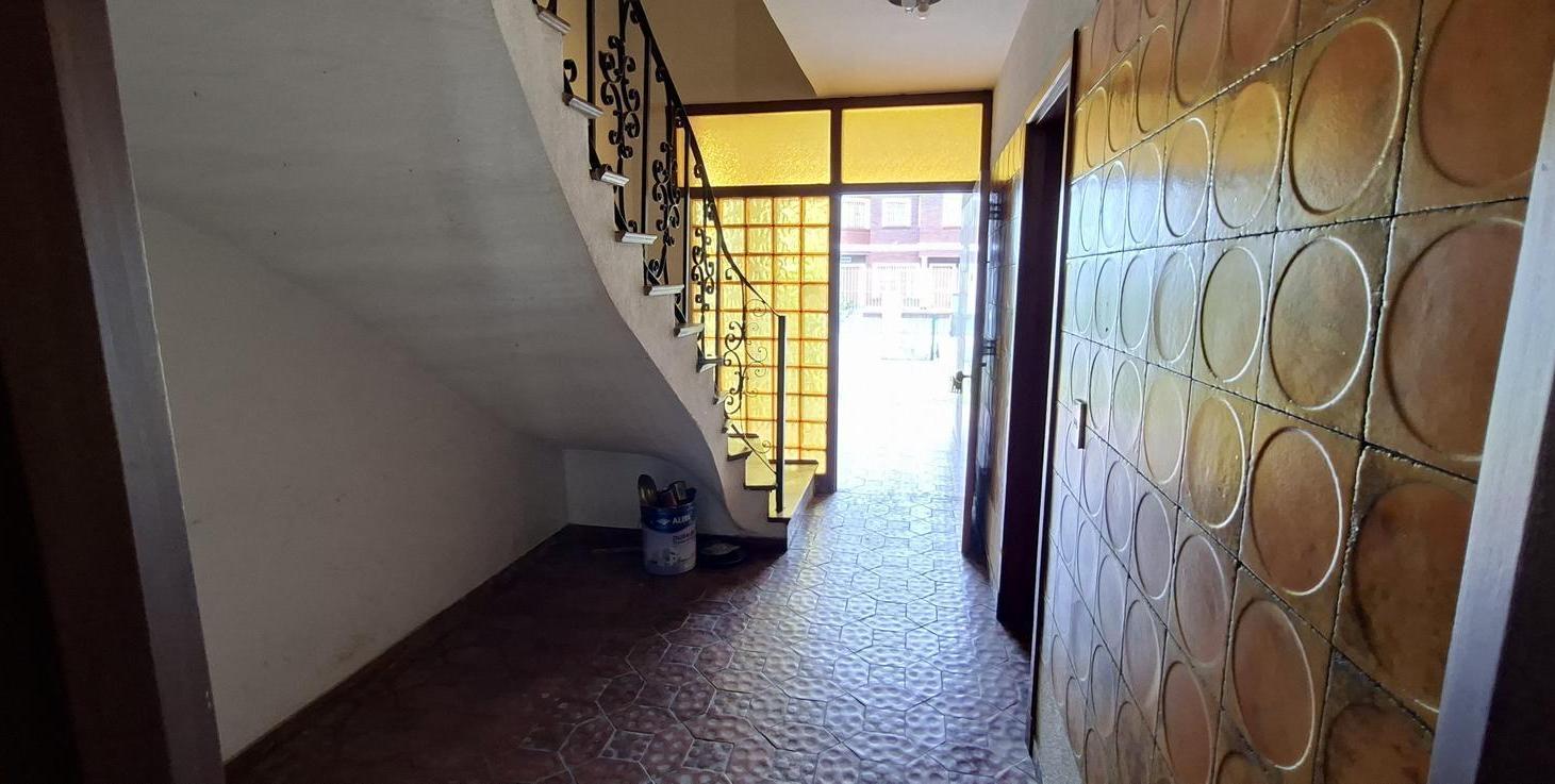 Foto de PH en planta baja con gran potencial, Ideal inversión o refacción, imagen 2