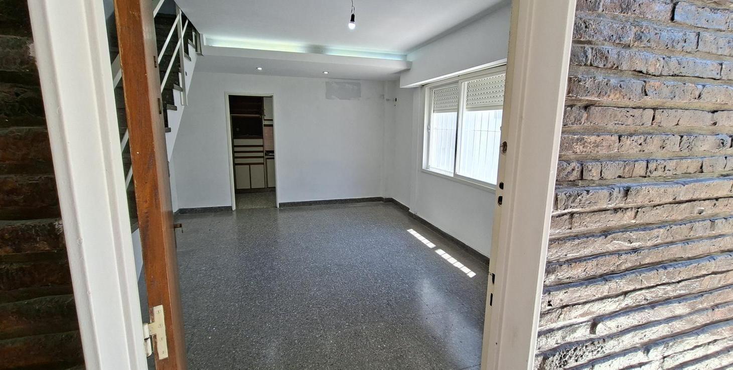 Foto de Departamento de 3 ambientes muy luminoso ,con patio y terraza en Florida, imagen 4