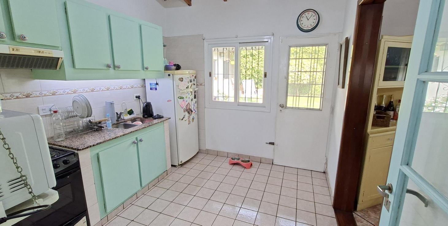Foto de Casa de 3 ambientes con amplio jardín - Apto crédito!!!- en Villa, imagen 5