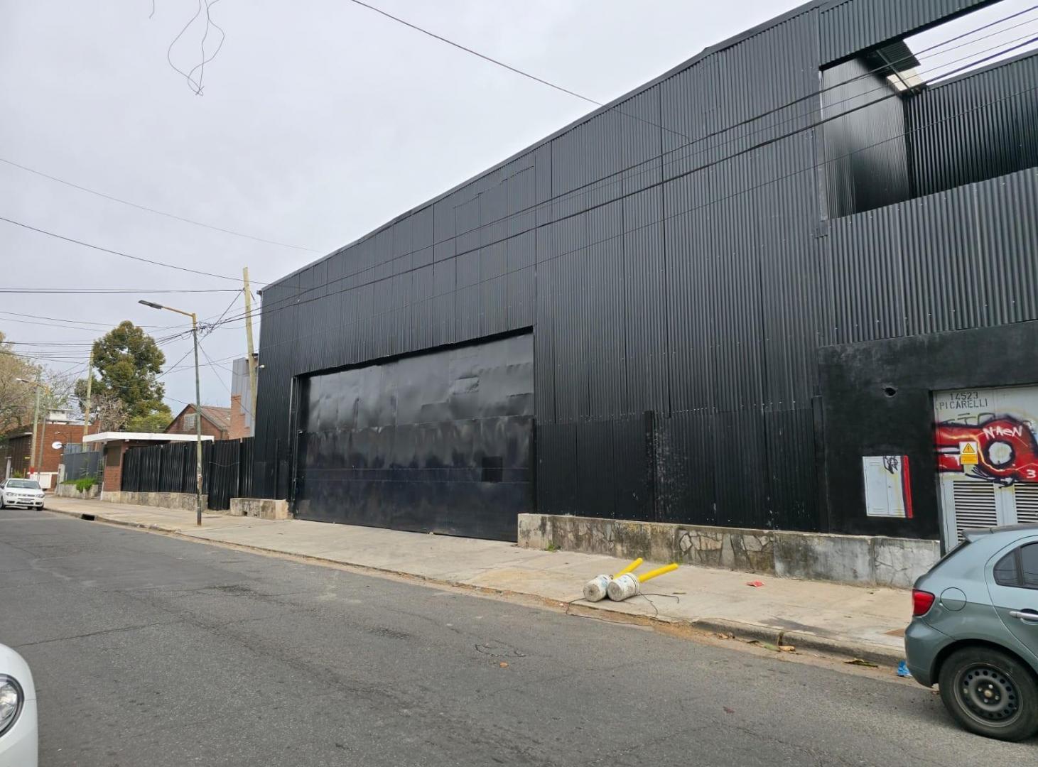 Foto de Importante nave industrial con entrada independiente en Estrada al 1800, imagen 2