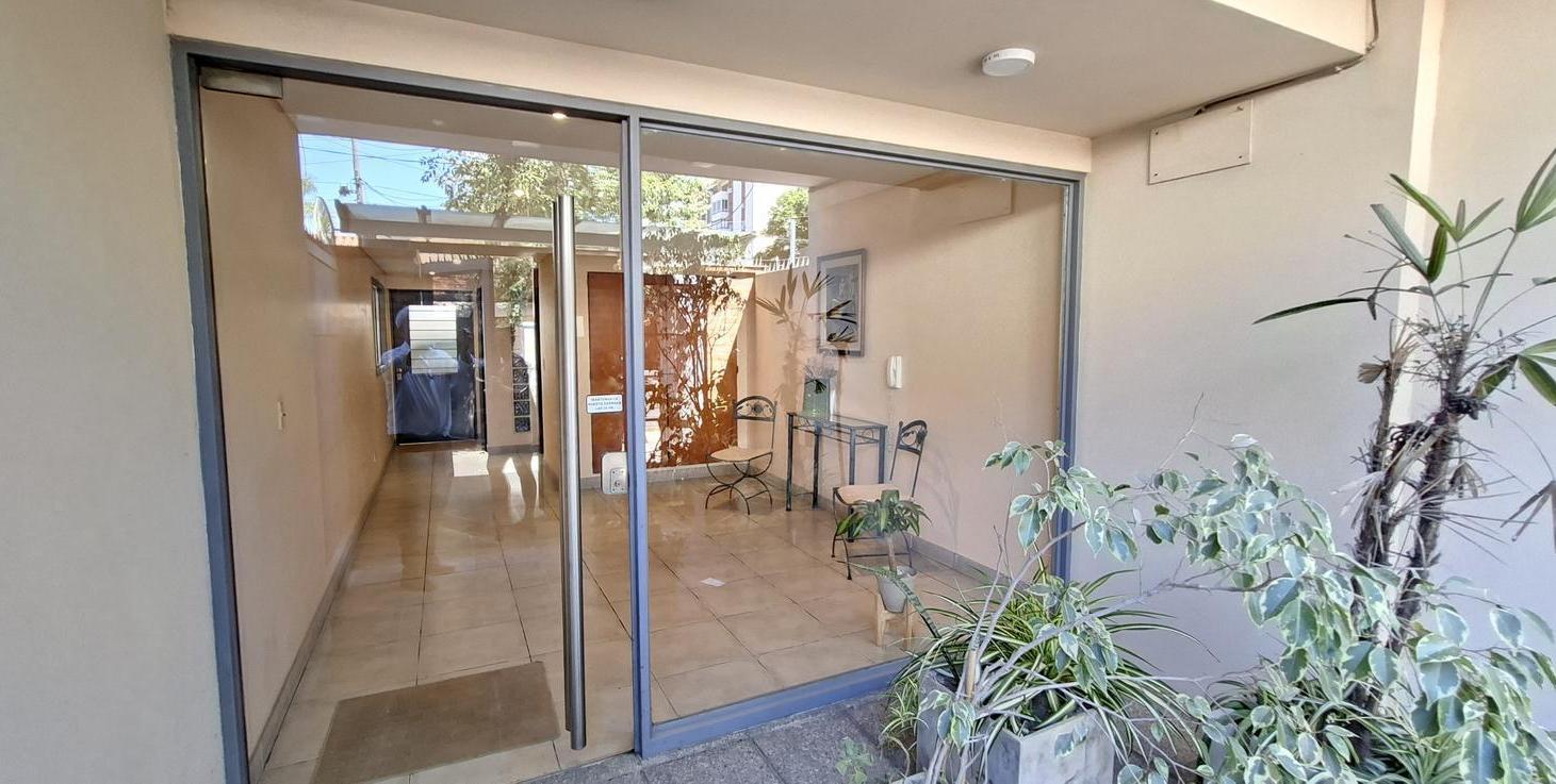 Foto de Departamento 3 ambientes con cochera, impecable!, imagen 4