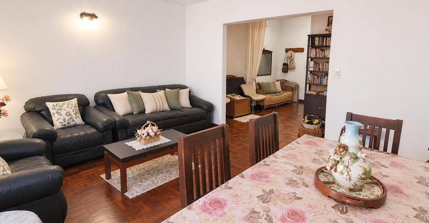 Foto de Departamento de 3 Ambientes, a Pasos de Av. Maipú- En Venta, imagen 2