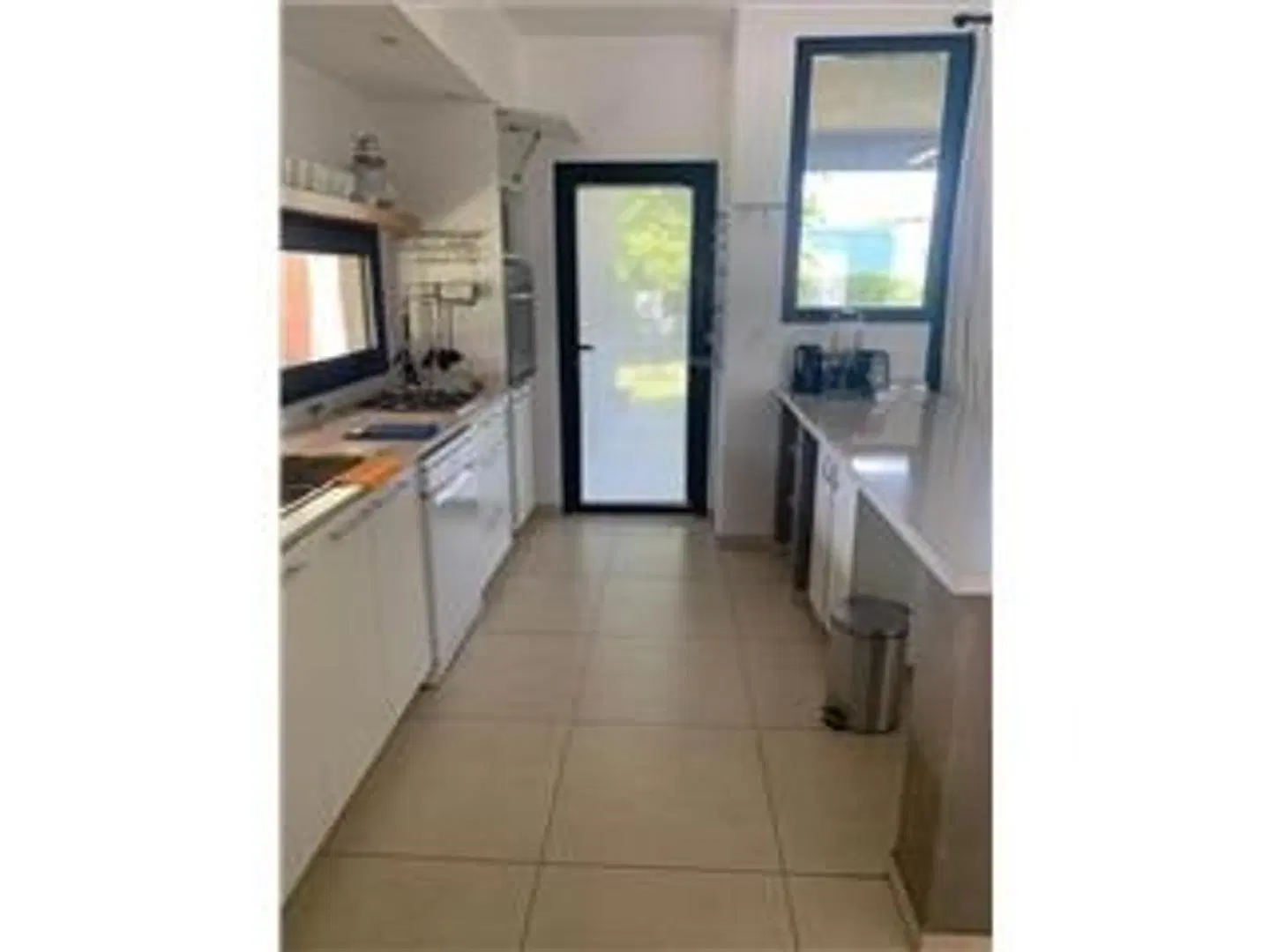 Excelente casa en barrio cerrado para alquilar 4