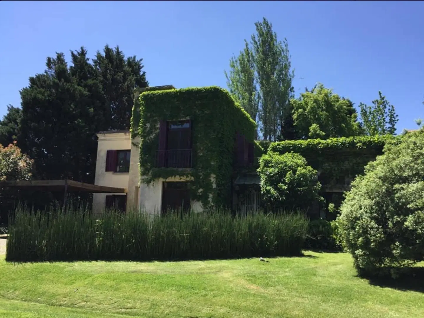 Hermosa casa en venta en Carmel Country Club 3
