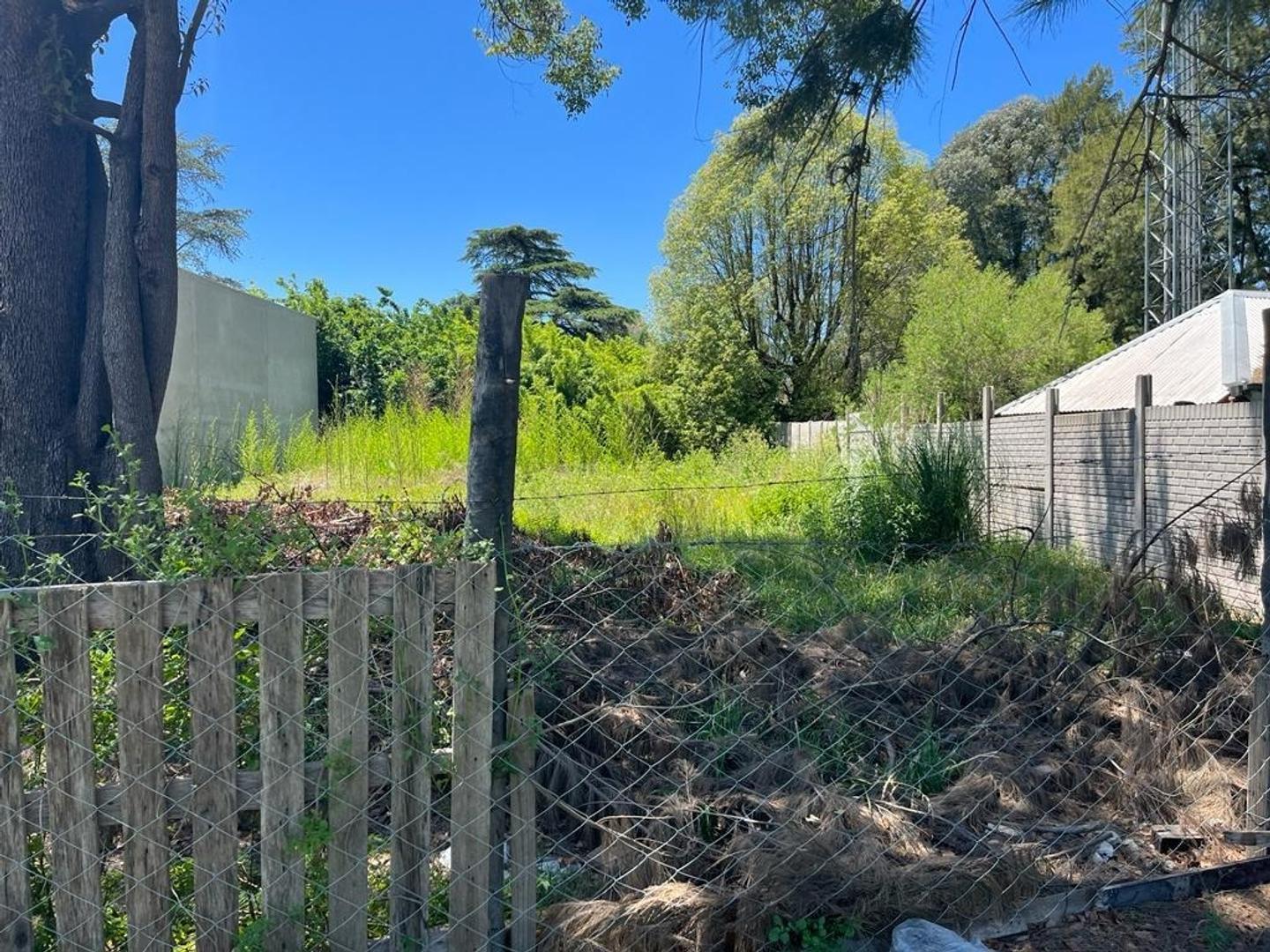 Terreno en venta sobre la Ruta 8 km 42