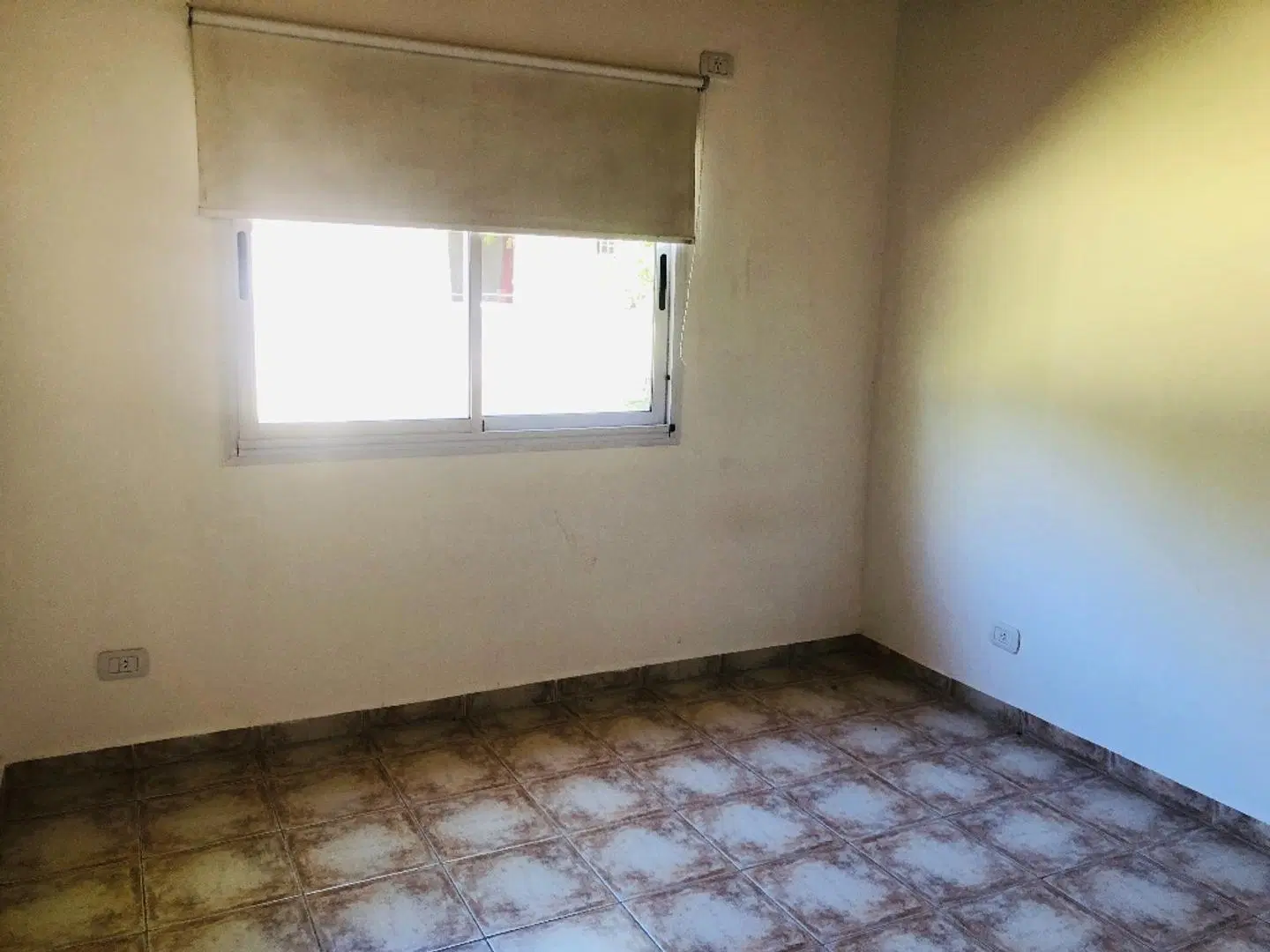 Casa en barrio Eucaliptus Pilar 5