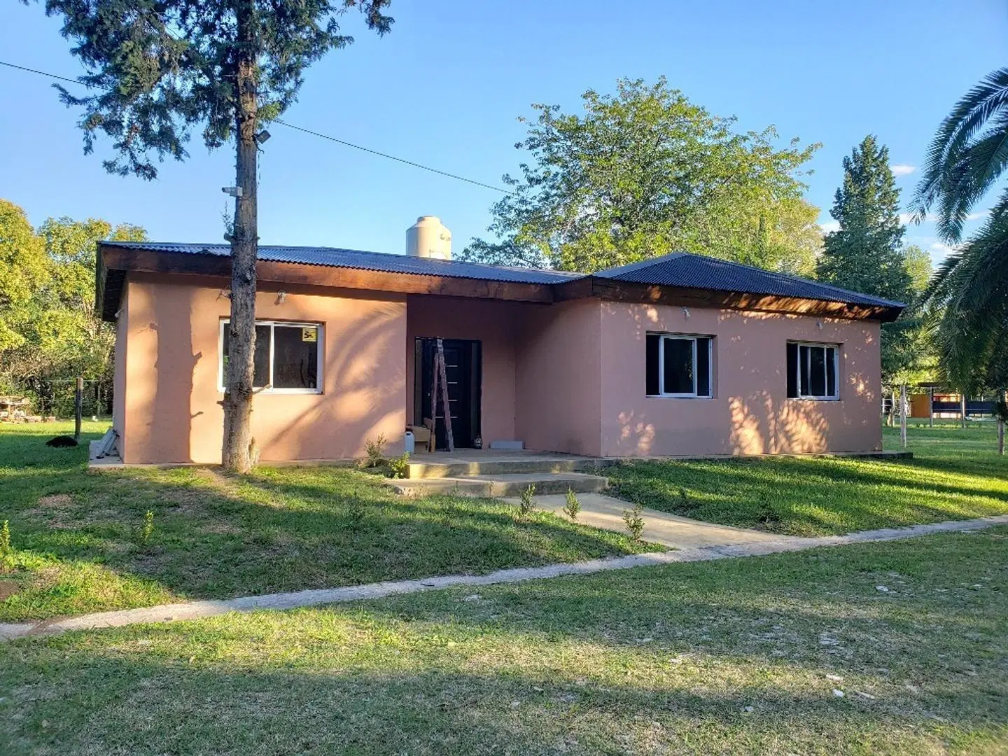 Casa en barrio Eucaliptus Pilar 2