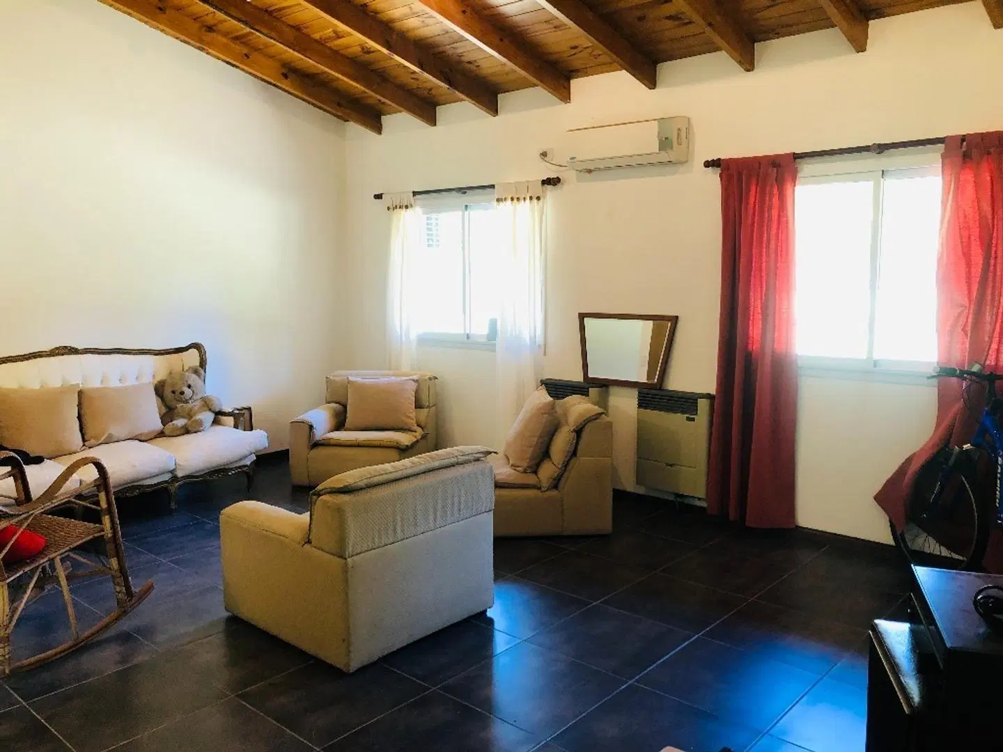 Casa en barrio Eucaliptus Pilar 4