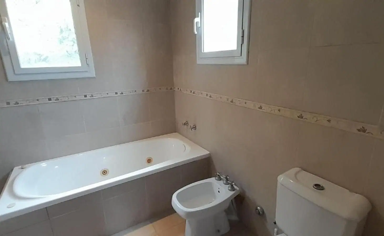 Casa en venta en el Barrio Santa Silvina 3