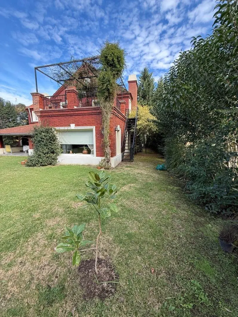 Casa en venta en el barrio La Delfina 2