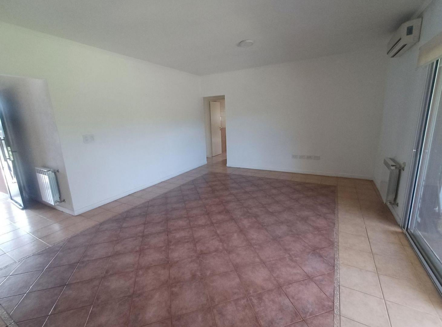 Foto de CASA EN VENTA APTA CREDITO BARRIO SAN LUCAS VILLAGE. INGENIERO MASCHWITZ, imagen 3