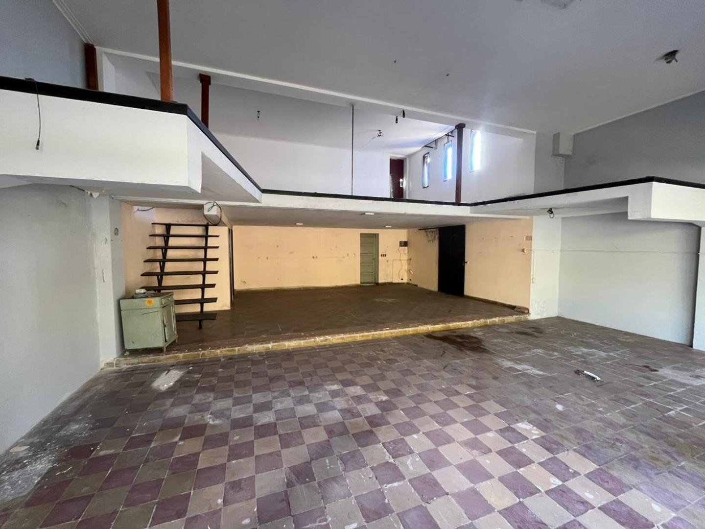 Foto de LOCAL COMERCIAL - VIVIENDA - DEPARTAMENTO - GARAJE, imagen 4