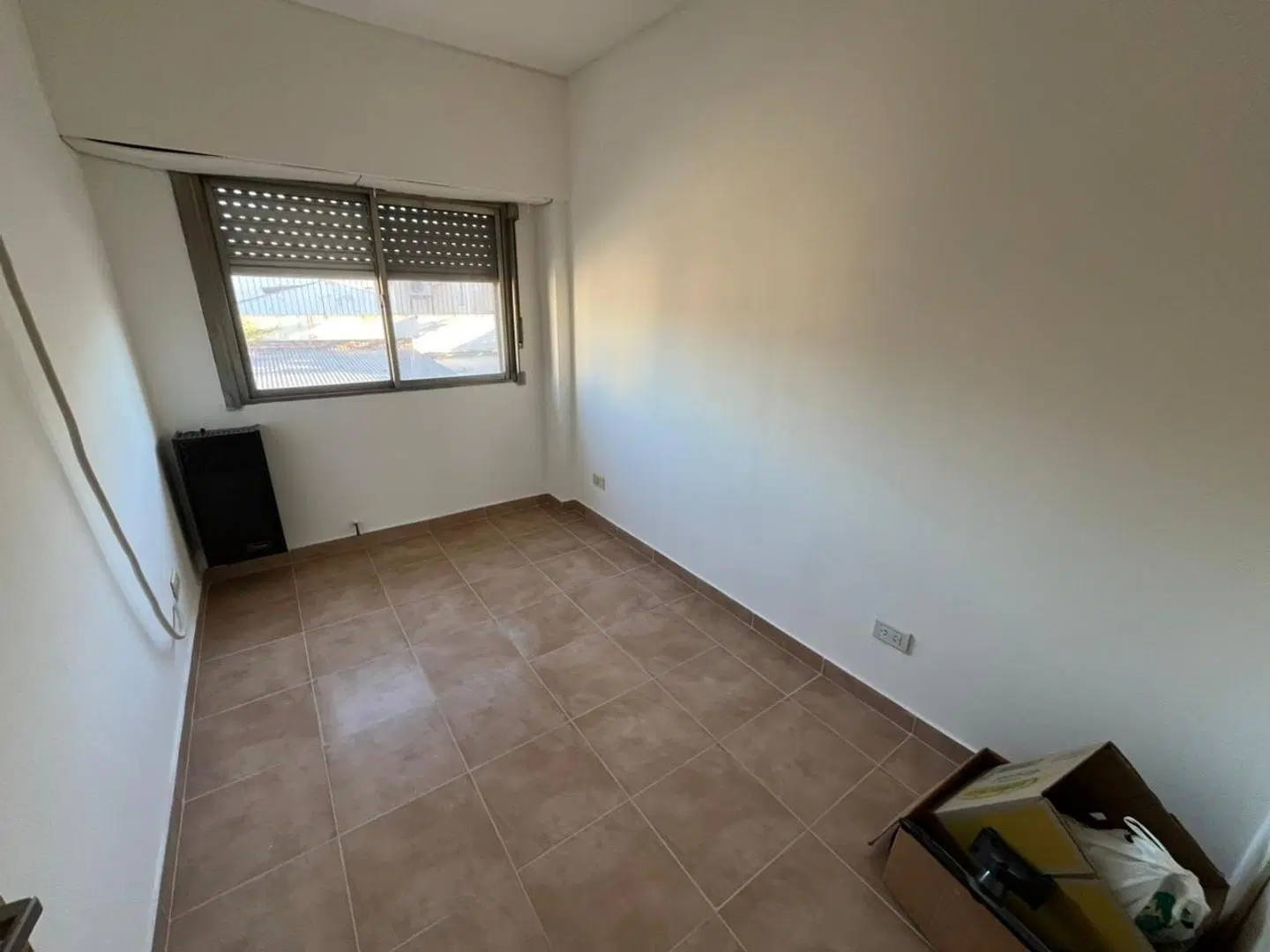 HERMOSO DUPLEX - 4 AMBIENTES - LUMINOSO - COCHERA - PATIO 5
