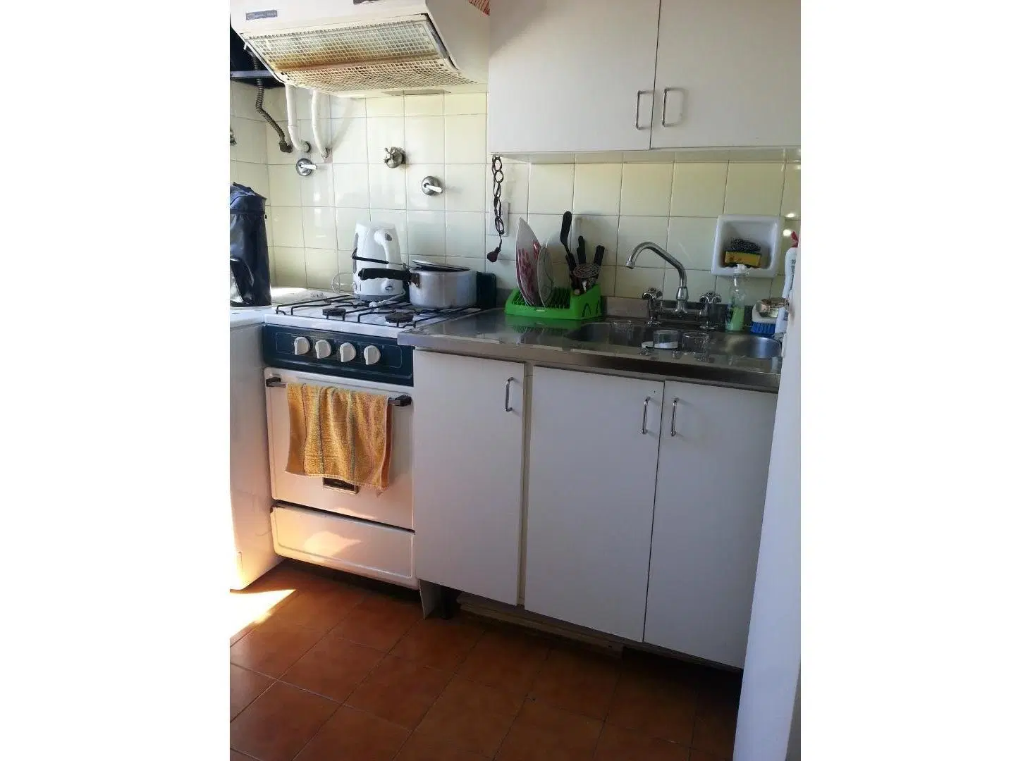 Lavalle 1500 monoambiente con cocina separada 4