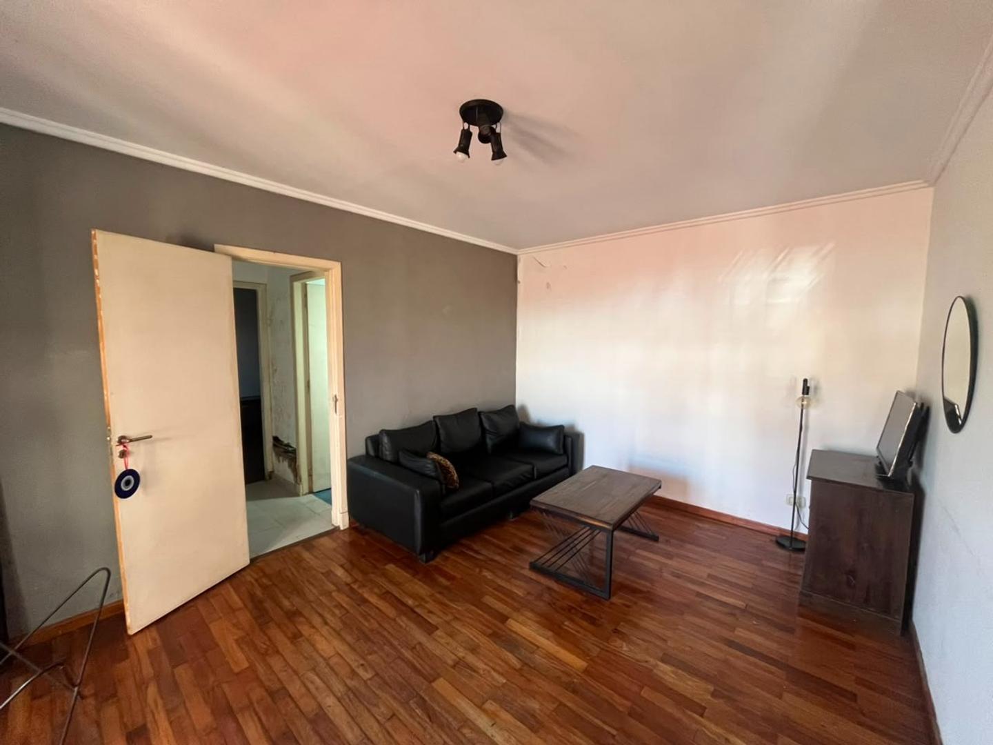 Foto de 4 AMBIENTES - CASA TIPO PH - PATIO - MUY LUMINOSO, imagen 1