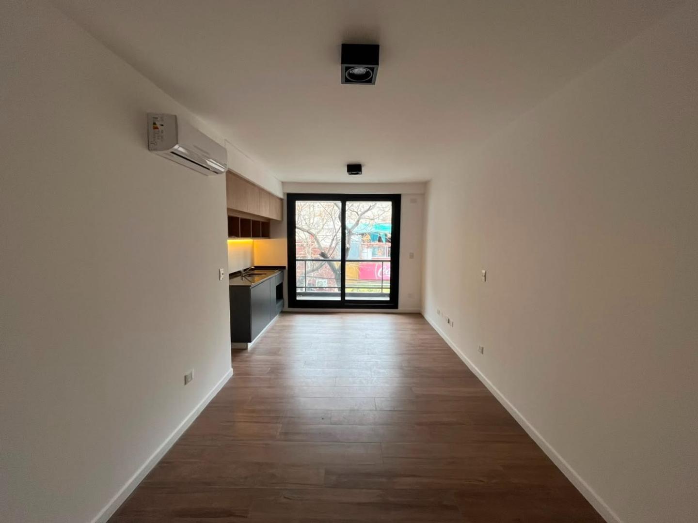 Foto de MONOAMBIENTE - APTO PROFESIONAL - MUY LUMINOSO - A ESTRENAR, imagen 2