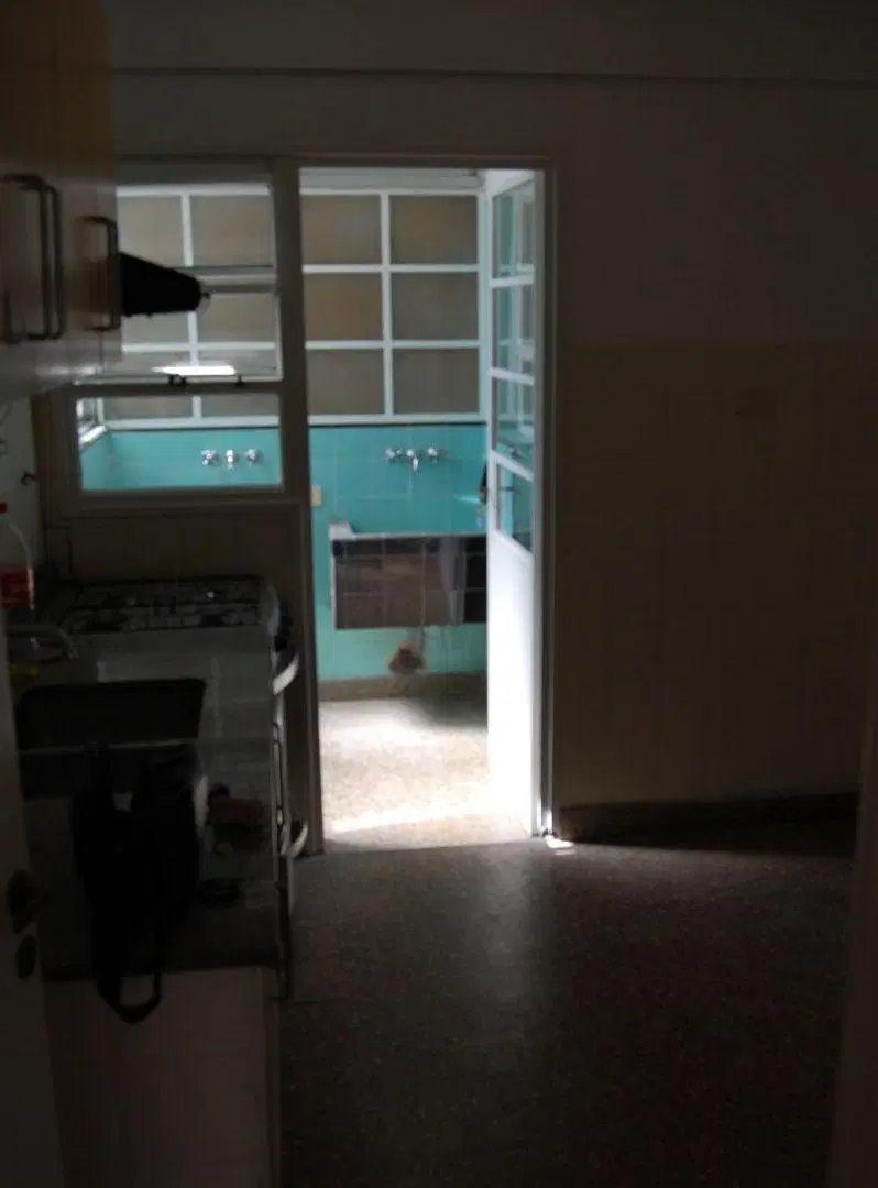 departamento 4ambientes baño toiltete cochera fija contrafrente 3
