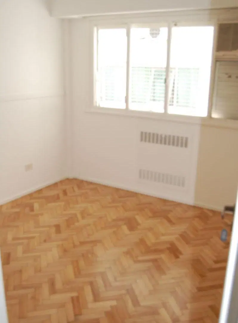 departamento 4ambientes baño toiltete cochera fija contrafrente 2
