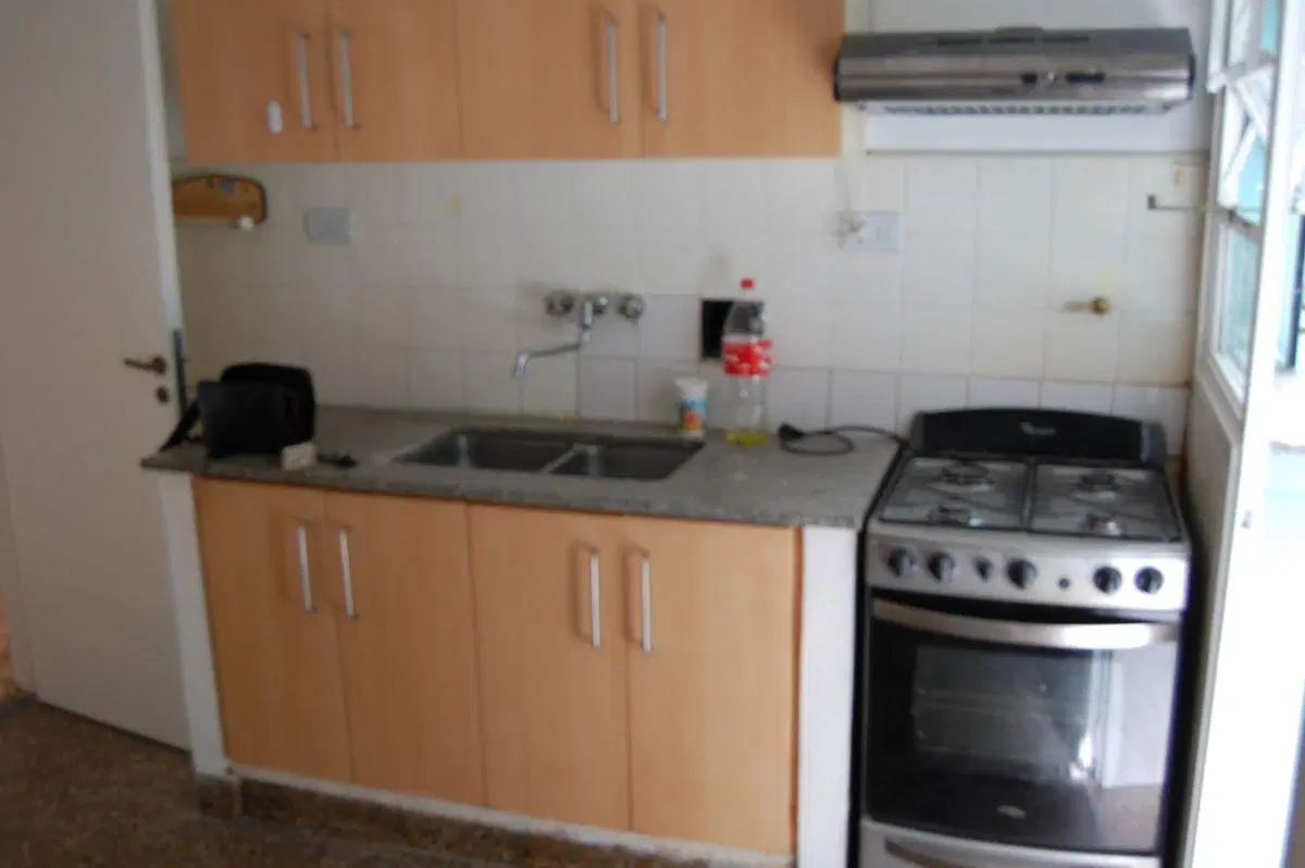 departamento 4ambientes baño toiltete cochera fija contrafrente 3