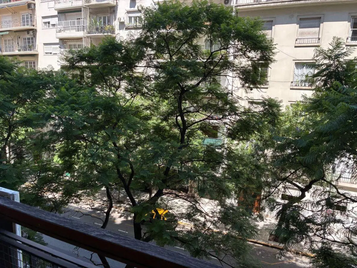 DEPartamento semipiso en venta al frente sobere av. callao al 2000 5