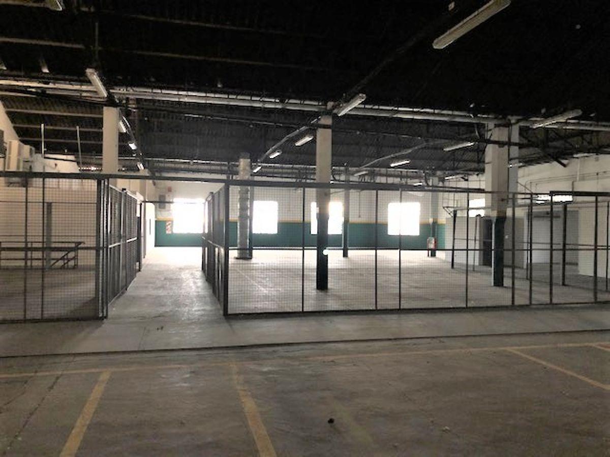 Foto de DEPOSITO CON OFICINAS A 3 CALLES UNICO 7000 M2 EN 3 PLANTAS, imagen 5
