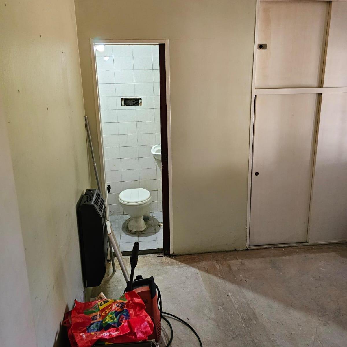 Foto de Casa en Venta. Muy cómoda. Estilo casa quinta. Excelente ubicación., imagen 2