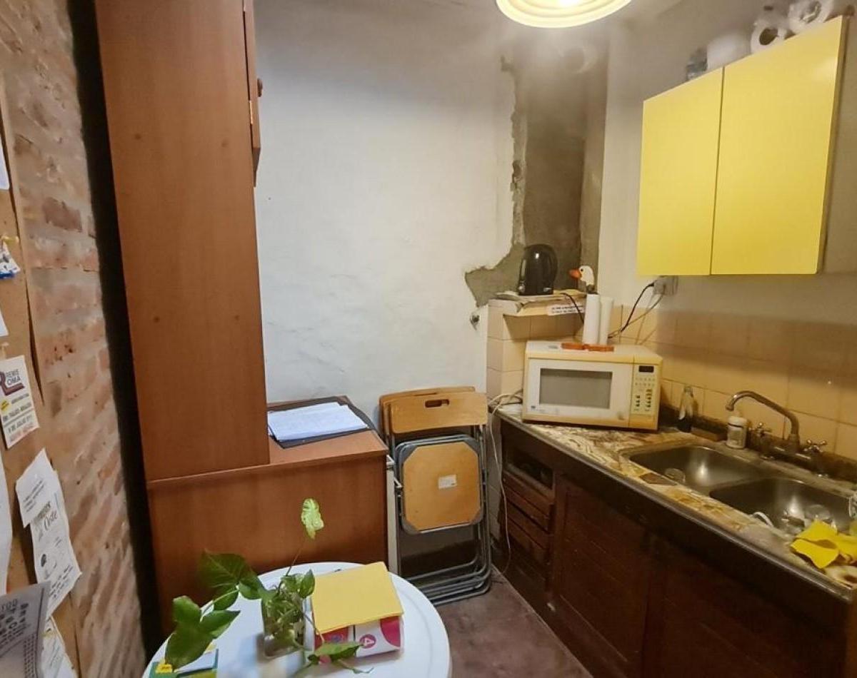Casa Lote Propio en Venta - Moron Centro 5