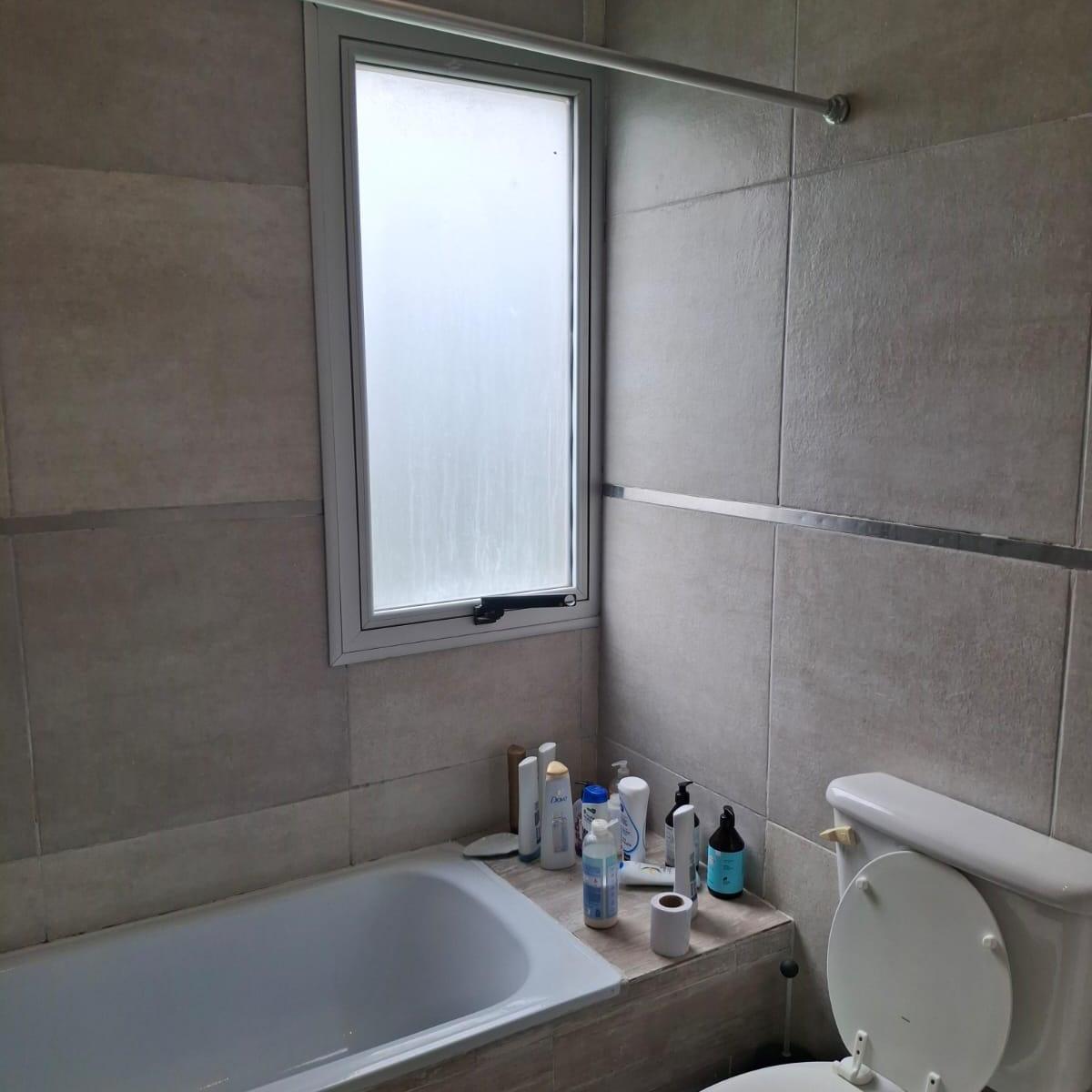 Foto de Casa de 4 ambientes con pileta en venta en Barrio Santa Juana Canning, imagen 4