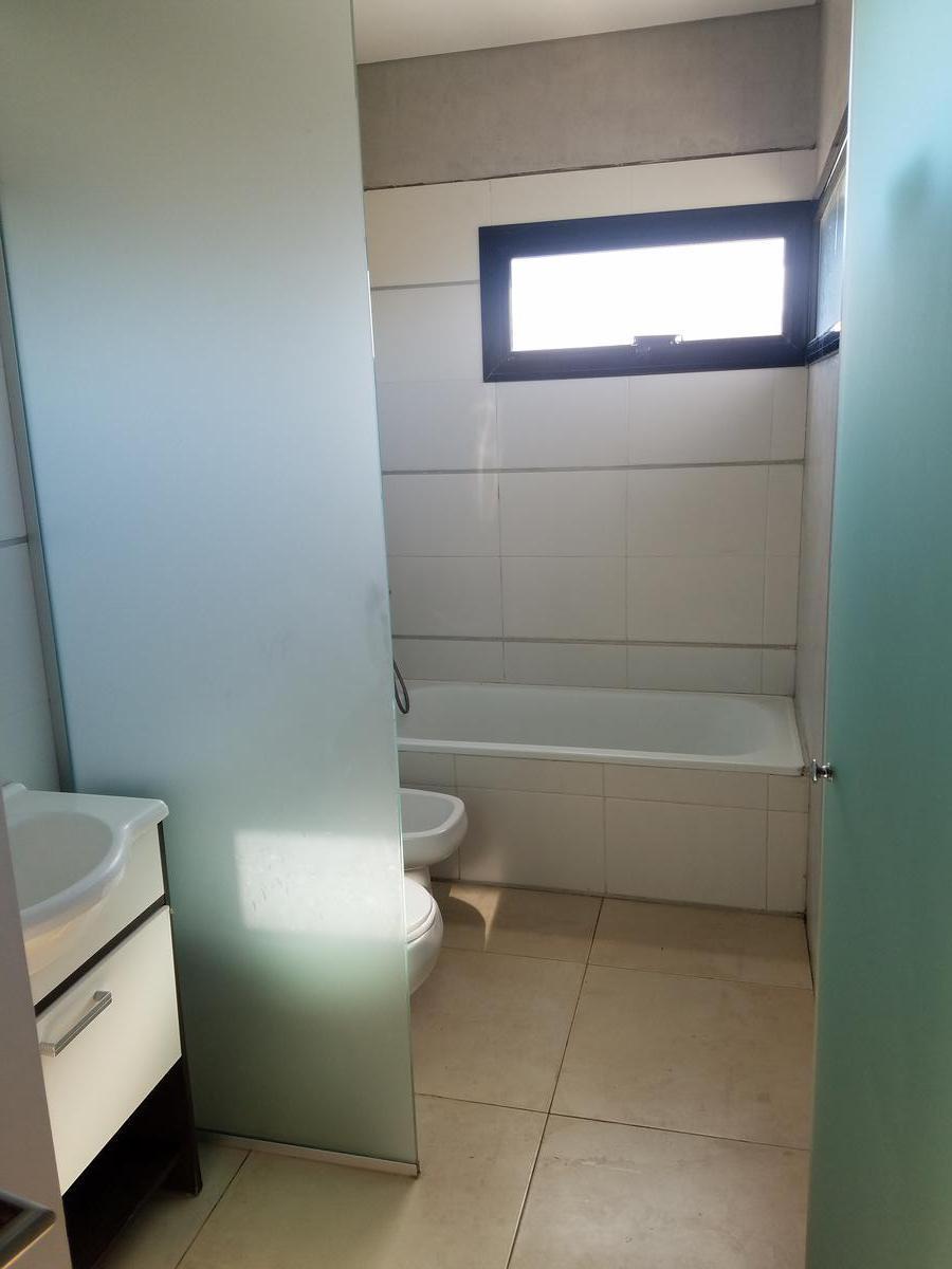 Depto 3 ambientes en Espacio Cavas Canning venta
