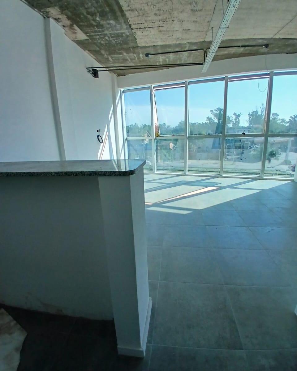 Venta oficina a estrenar en Canning con cochera