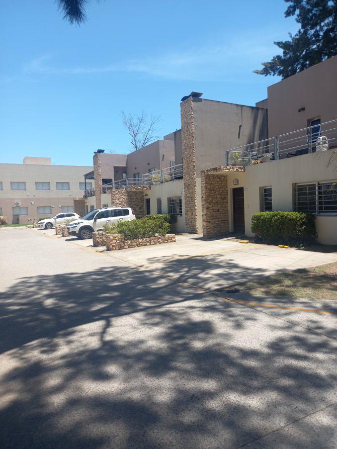 DEPTO DE 3 AMB. C/ PARRILLA EN VENTA  EN CONDOMINIO BAMBU CANNING