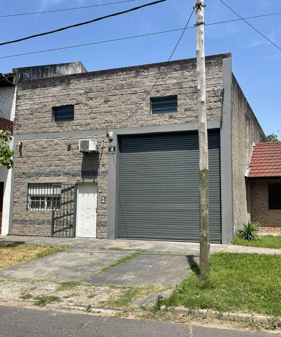 GALPON DE 255 M2 EN ALQUILER EN MONTE GRANDE