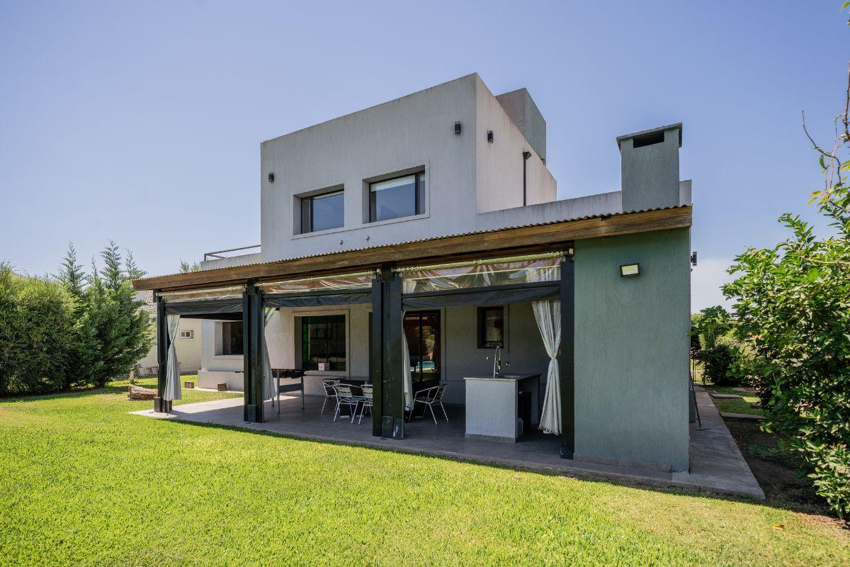 Casa 4 amb. amoblada en alquiler temporario La Horqueta Canning